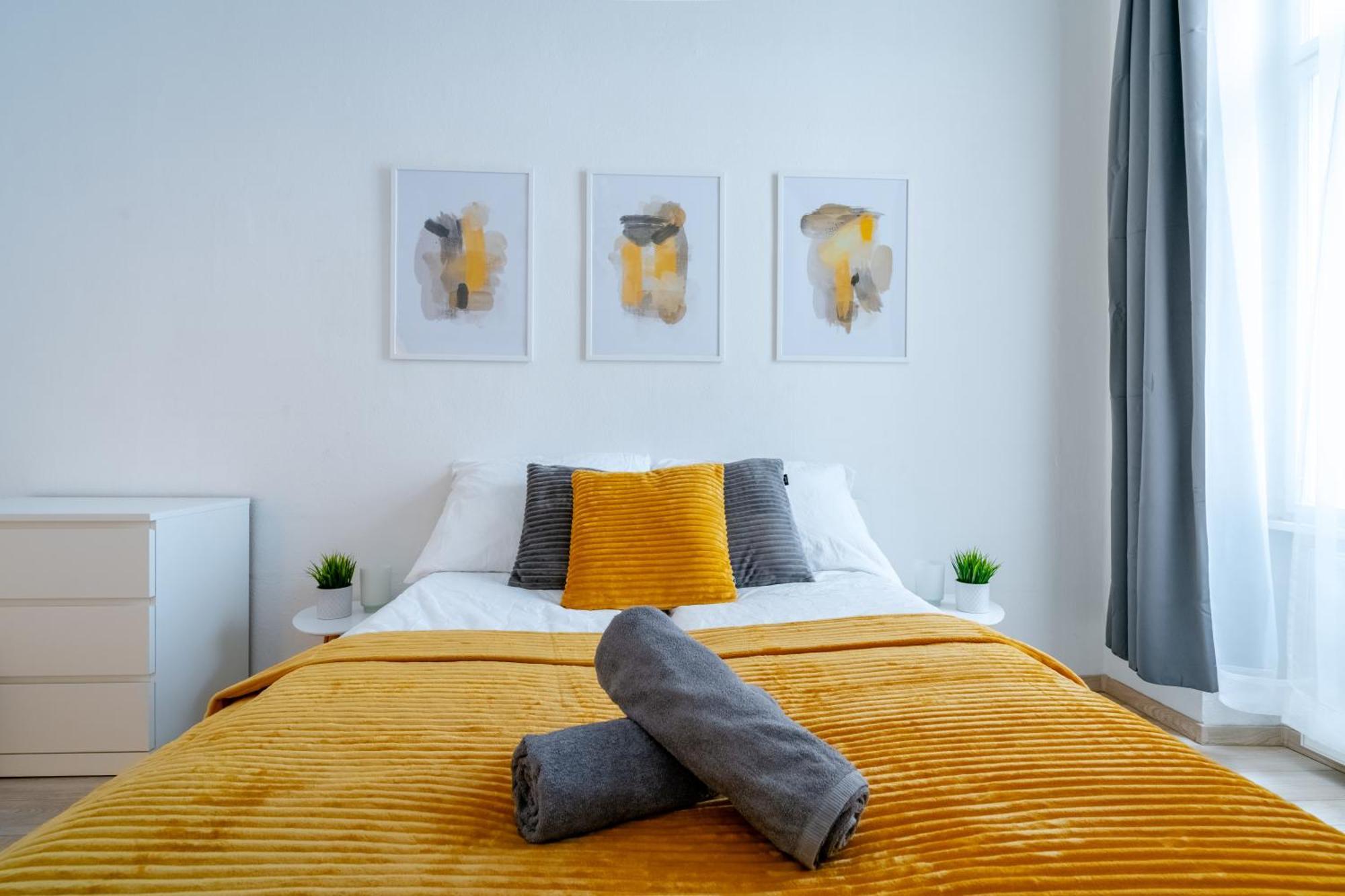 Wave - 3 Bedroom Apt In Center Budapest Exterior photo